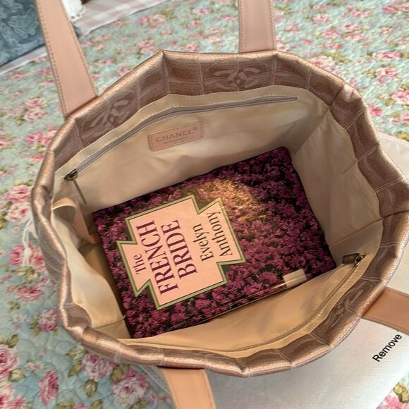 Authentic! *VTG* CHANEL Metallic Sheen Small Travel Ligne Shopper Tote 💝🌟💝🌴🥂 - Picture 4 of 15